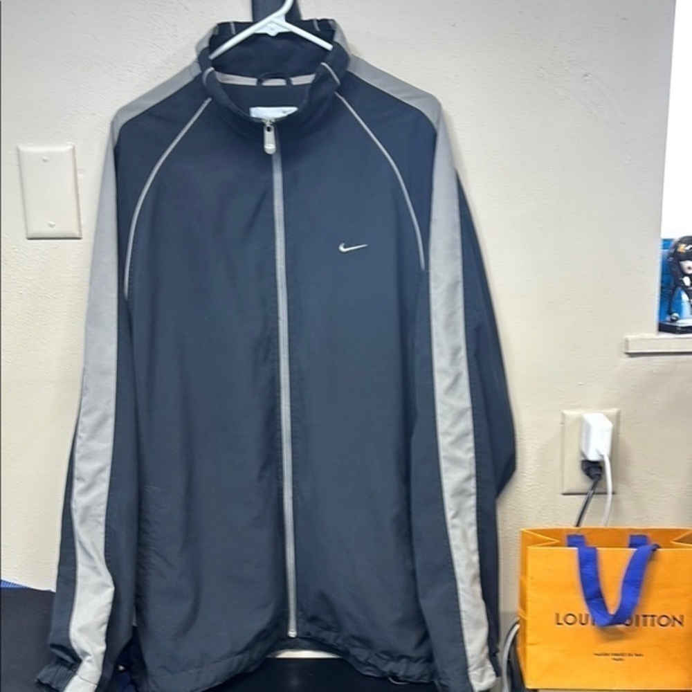 Nike full front zip up DOUBLE embroidered 
Logo  Black and Gray Jacket coat XXL